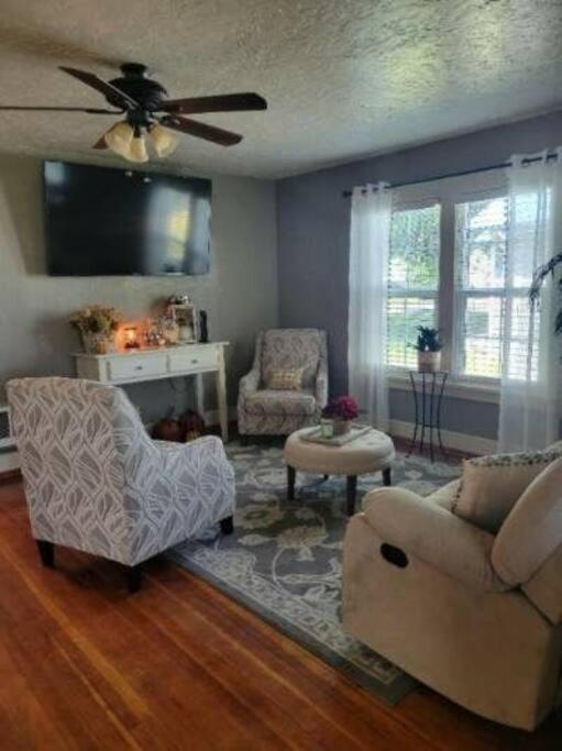 Mi Casa, Tu Casa Villa Rupert Luaran gambar